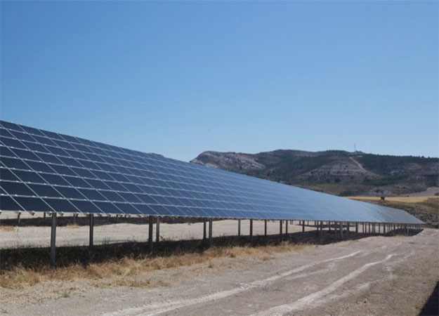 Sonnedix powers up 40MW Gammaton in Devon Sonnedix closes Portugal hybrid BESS financing