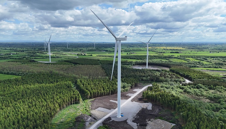 Irish wind displaces gas spending of €1.2bn SSE toasts first power from 101MW Irish wind farm