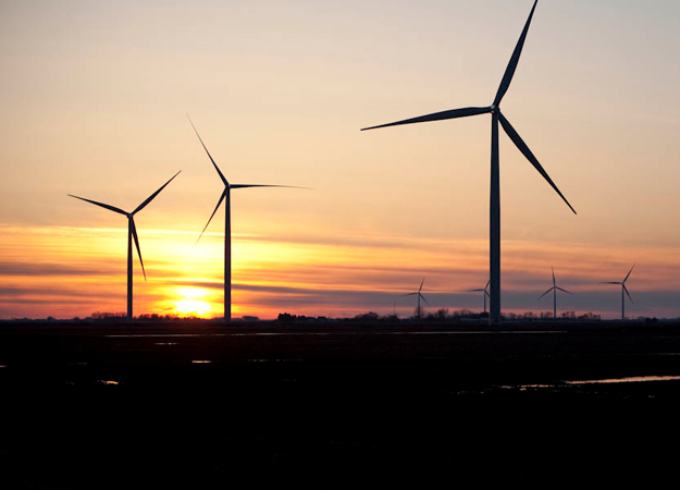 Pattern offloads Ontario wind stake