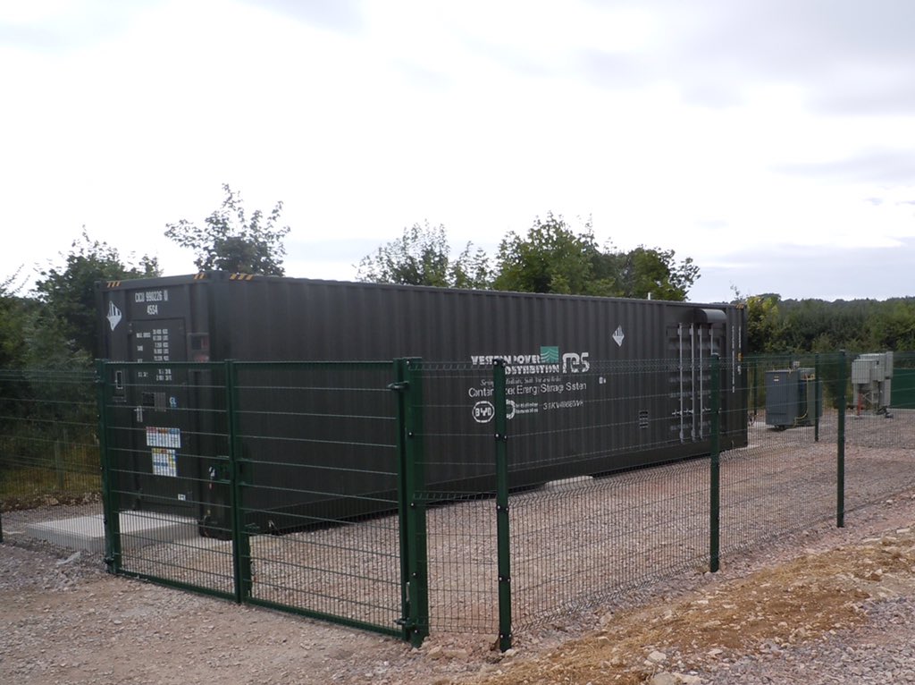 RES to build UK mega-battery RES to build UK mega-battery
