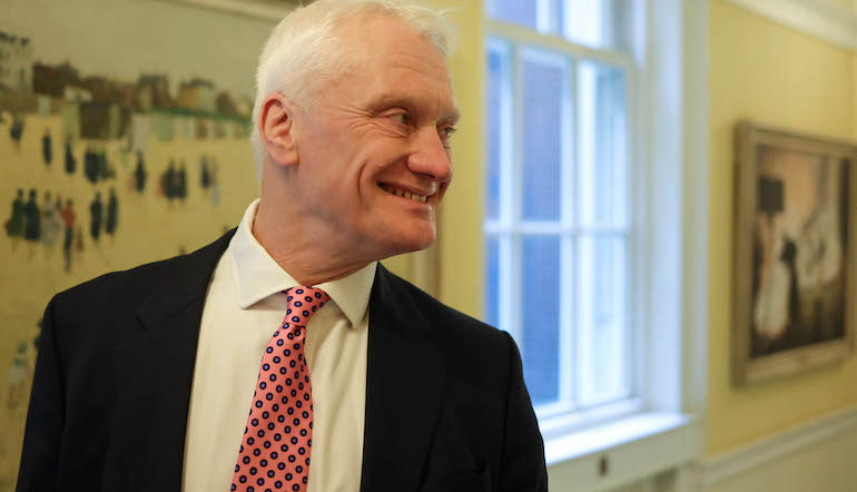 Stuart resigns as UK Energy Minister UK explores CfD overhaul