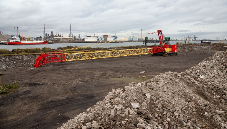 UK builder begins Tees wind port construction