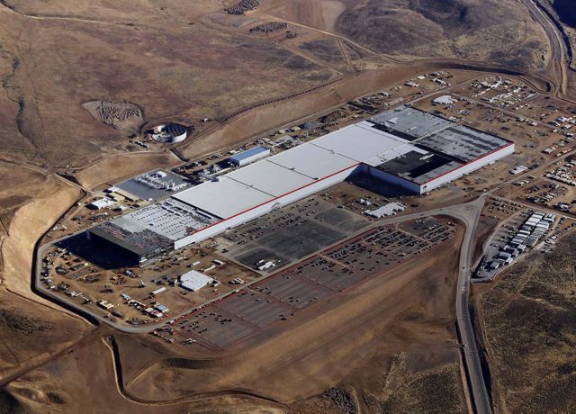 Tesla ramps up battery output