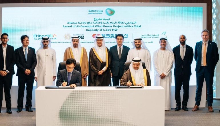 Saudi Arabia awards 4.5GW solar and wind projects