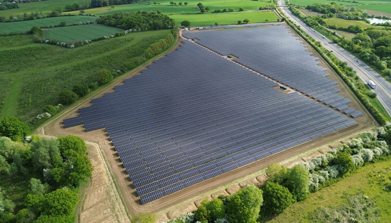 Thrive swoops on 14MW UK solar Thrive swoops on 14MW UK solar
