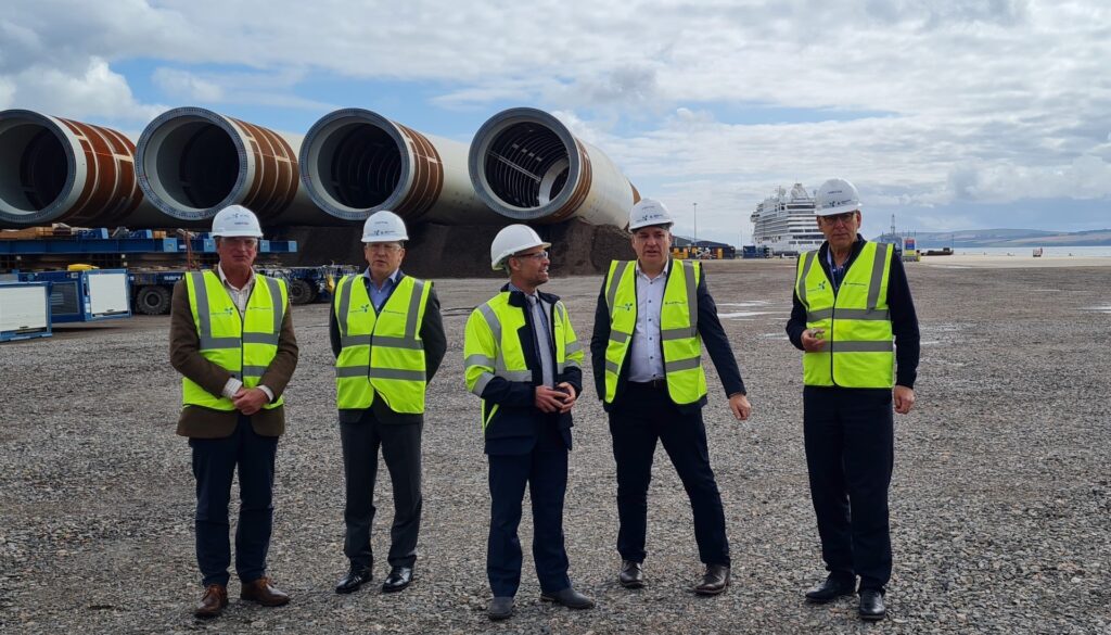 Scottish minister visits Moray West marshalling port Scottish minister visits Moray West marshalling port