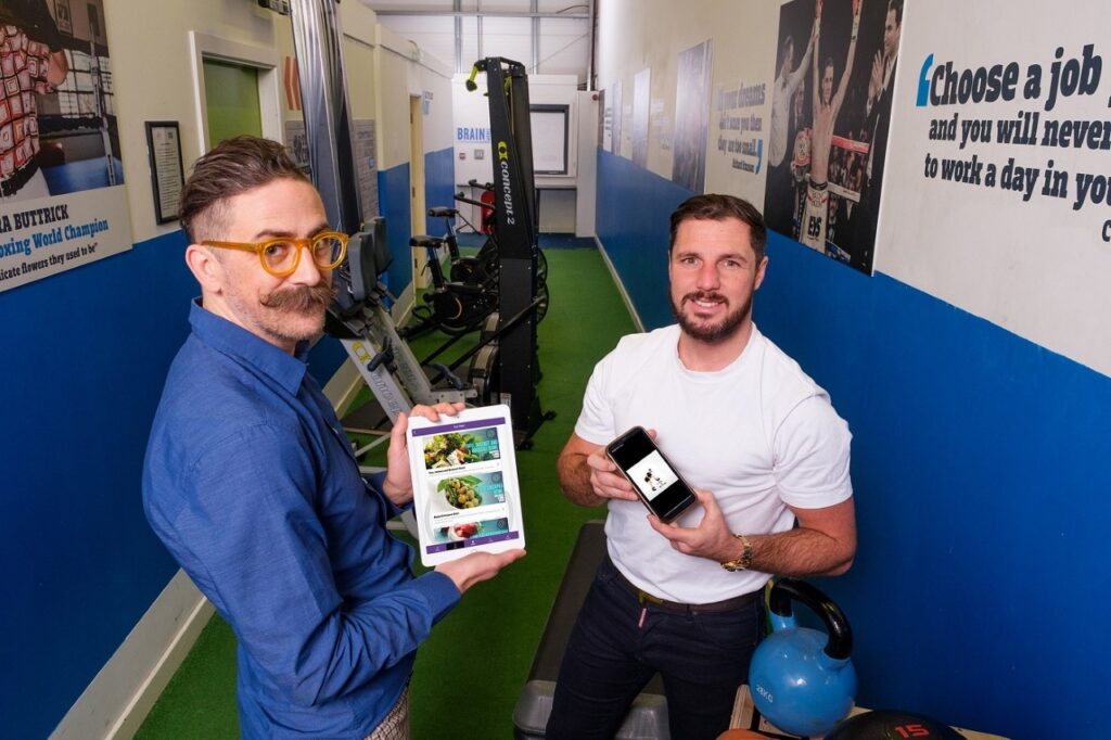 Champion boxer makes Siemens Gamesa staff fighting fit Champion boxer makes Siemens Gamesa staff fighting fit