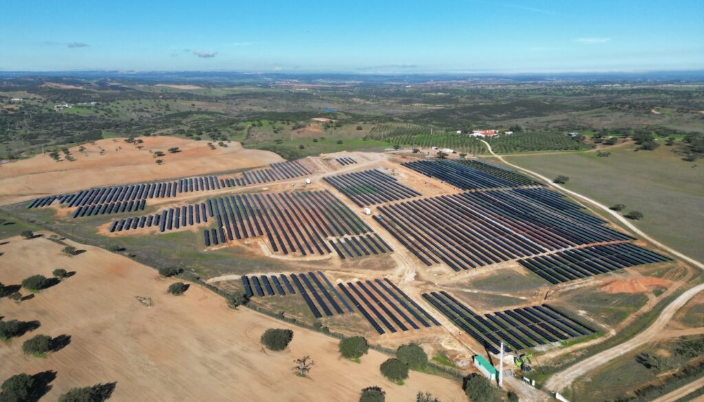 Nomad Electric bags Portuguese PV job