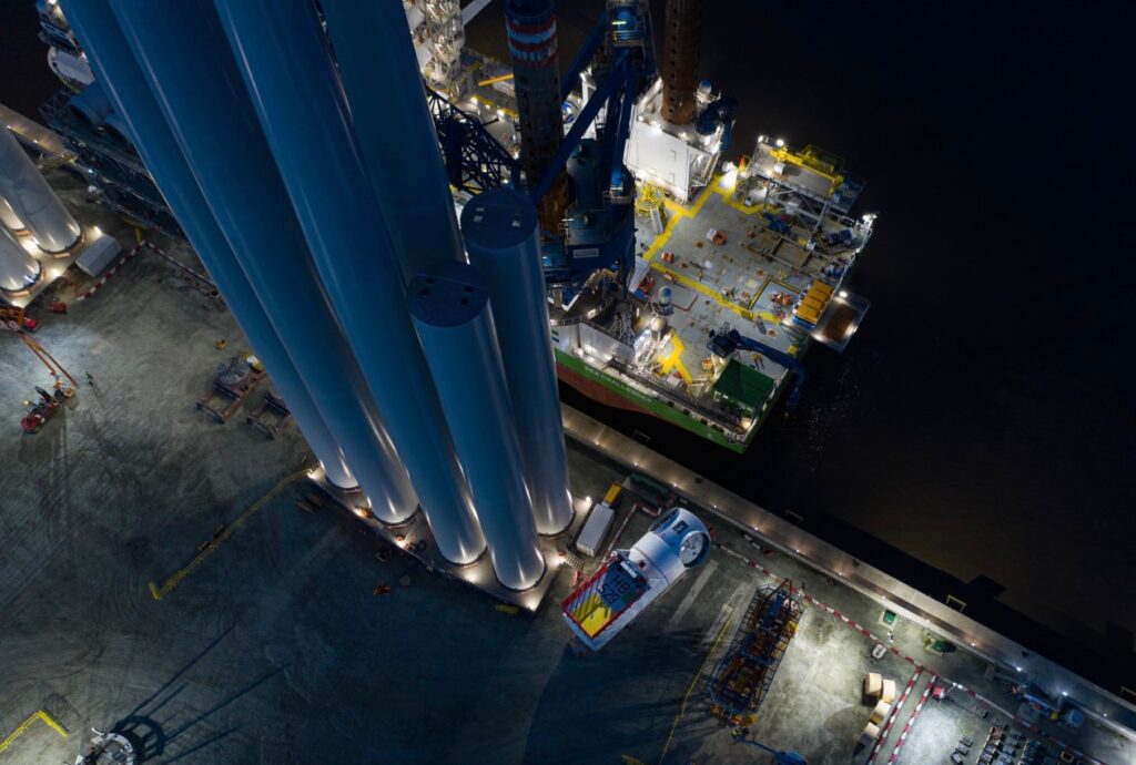 DEME Offshore's Sea Challenger has joined fleet mate Sea Installer on the installation of Siemens Gamesa 8MW turbines at Orsted's 1.4GW Hornsea 2 project off Yorkshire and is currently loading turbine parts in the port of Hull.