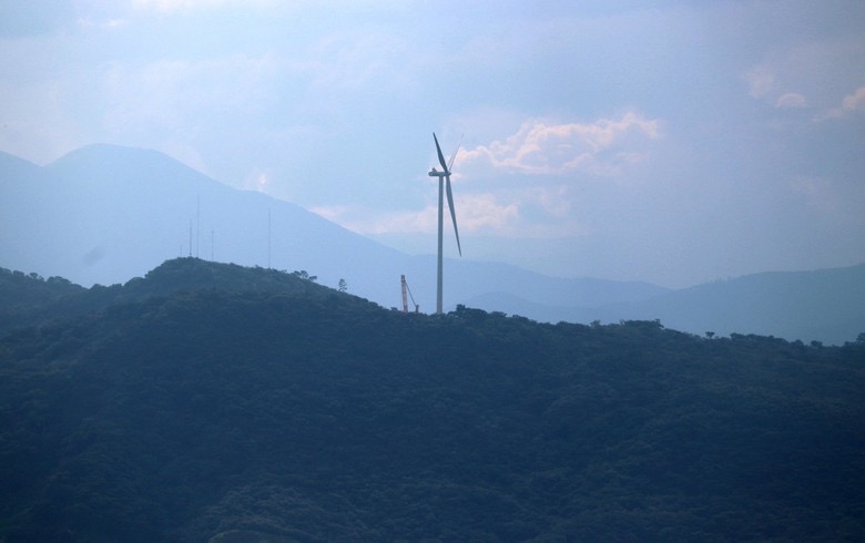 El Salvador commissions first wind farm