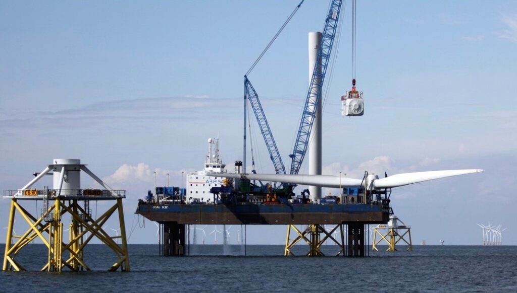 Offshore academy offers new training places