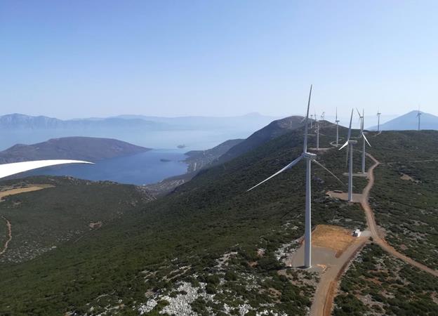 Total Eren kicks off Chile green hydrogen study Total offloads French wind and solar stakes