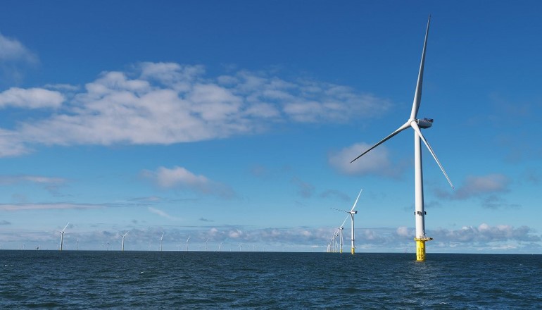 UK in dock over O&G exploration at wind sites RWE commissions Triton Knoll turbines