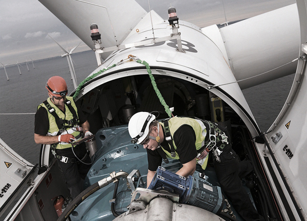 Wind workers throng training