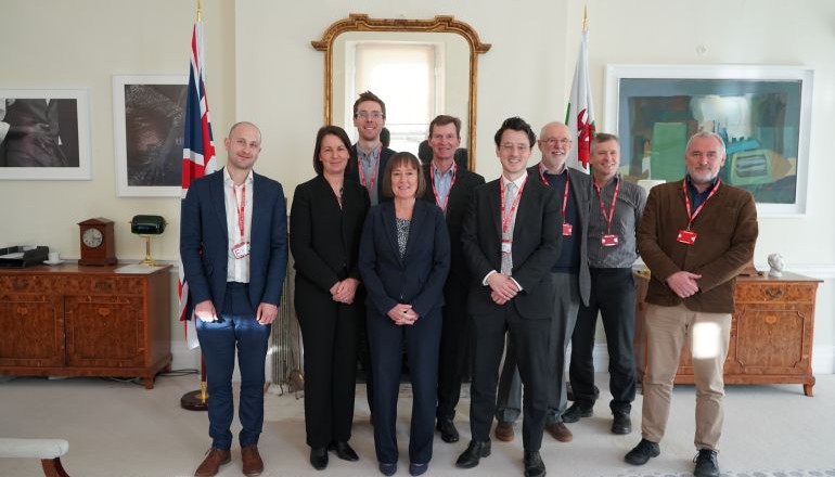 Wales hosts marine energy roundtable