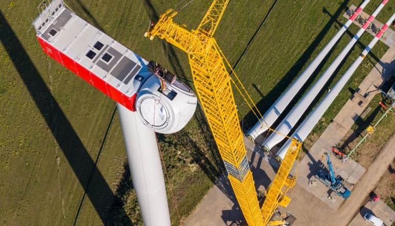 UKA commissions turbine per day in record week UKA commissions turbine per day in record week