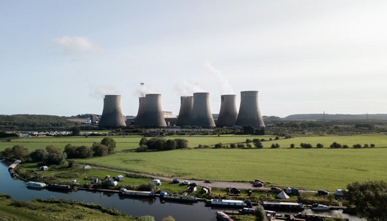 UK bans new coal mines