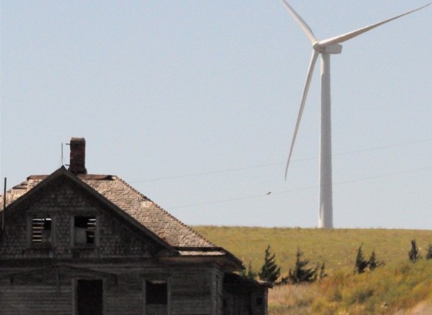 Illinois wind to fuel Starbucks brew Oklahoma duo sing for Enel