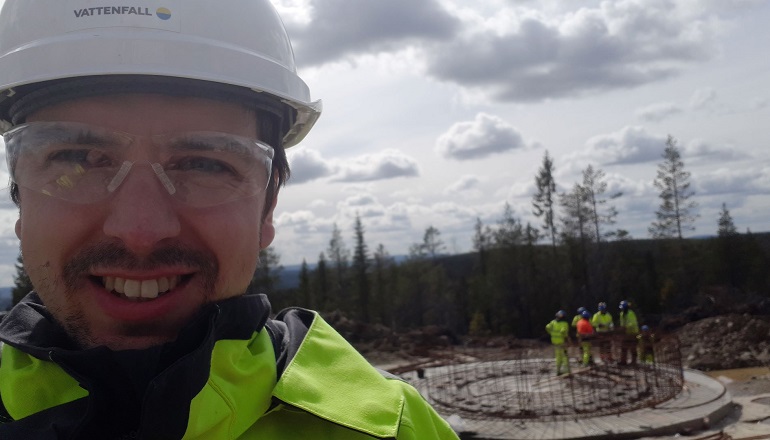 Vattenfall comes out of hibernation at 353MW Swedish giant Vattenfall comes out of hibernation at 353MW Swedish giant