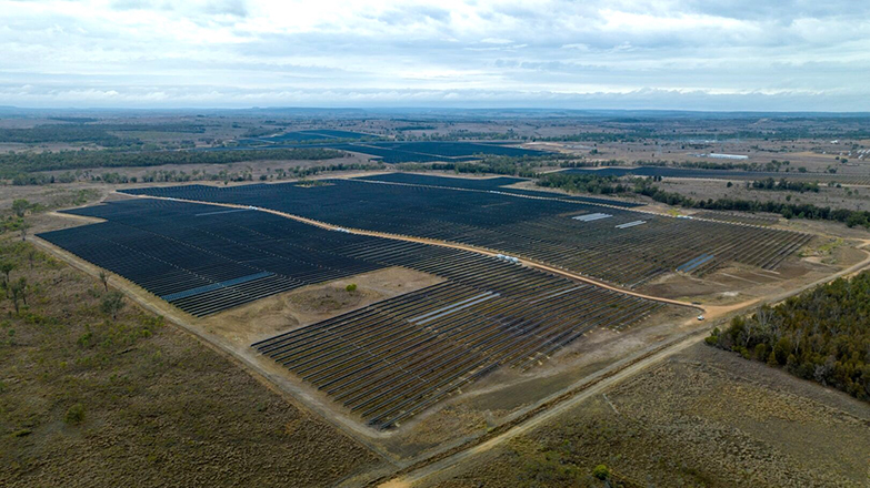 Vena Energy begins construction of 320MW solar park Vena Energy begins construction of 320MW solar park