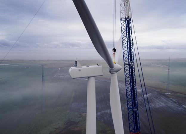 Vestas probes blade break at German wind farm Vestas probes blade break at German wind farm