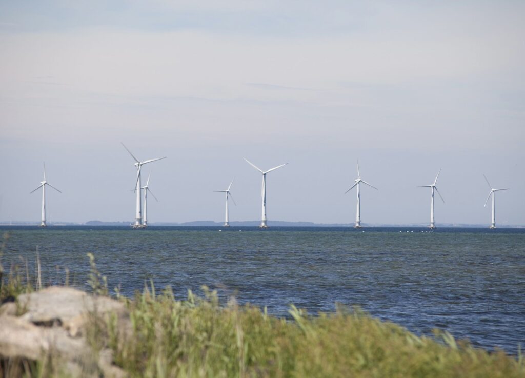 Danes to dismantle offshore pioneer