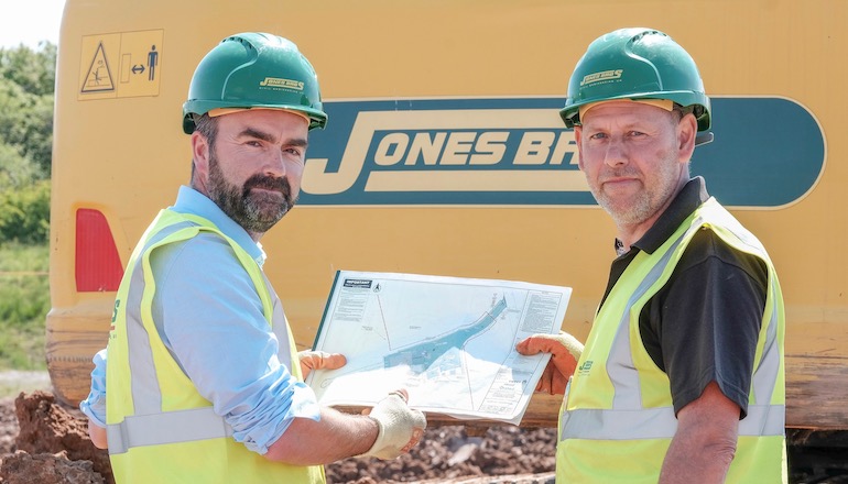 Jones Bros builds Walney 3 heliport Jones Bros builds Walney 3 heliport