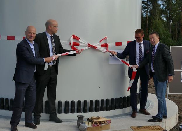 Germans hail backyard boom Germans hail backyard boom