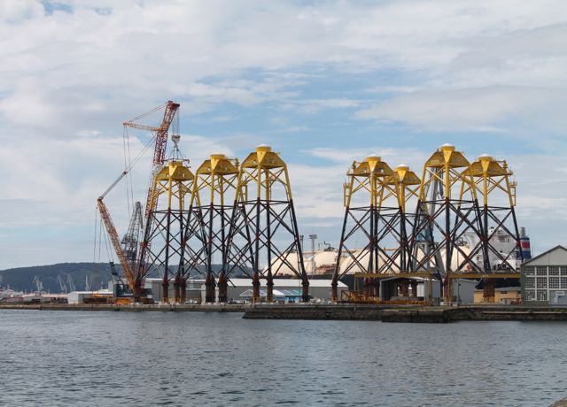 German engineer puts Saint-Brieuc piles to the test