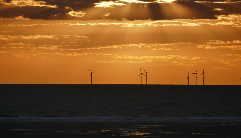 KENC hammers home US offshore equipment deal KENC hammers home US offshore equipment deal