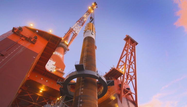 Chinese engineers plant offshore roots