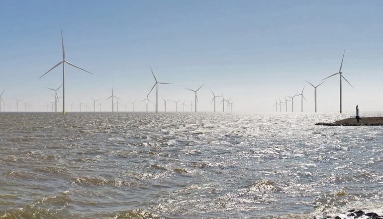 Fryslan turbine installation wraps up